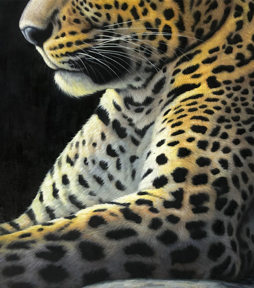 Original Oil Painting "The King's Glance (Leopard)" by Yeong Cheol (Grade 1 Artist) | 117x81cm Large Vertical Hyper-Realistic Wildlife Masterpiece G2187